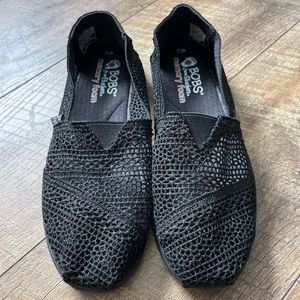 Bob’s from Skechers black memory foam arch pillow women’s 7.5 flats